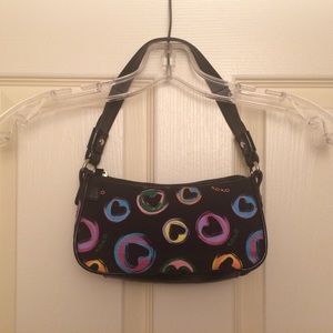 Black XOXO rainbow hearts shoulder-carry purse